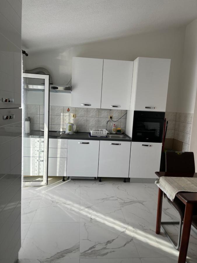 Apartmani Zvijezda Рогозница Екстериор снимка