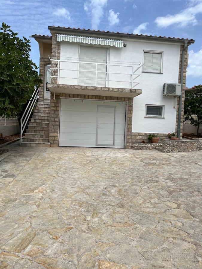 Apartmani Zvijezda Рогозница Екстериор снимка