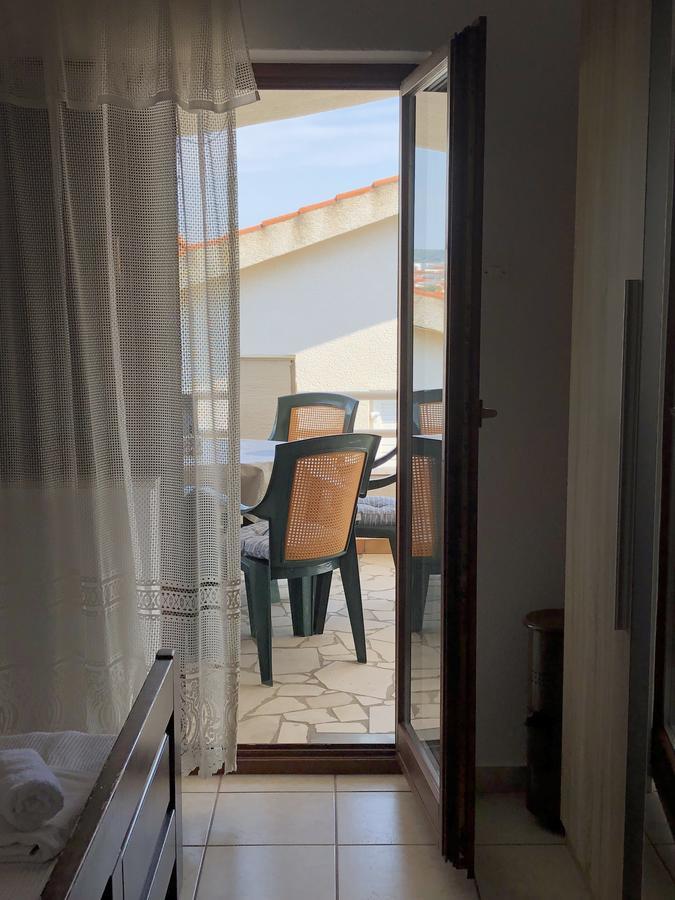 Apartmani Zvijezda Рогозница Екстериор снимка